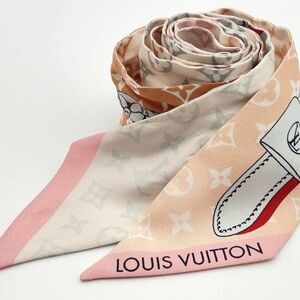 Auth Louis Vuitton Monogram BB Rising Confidential Silk Scarf